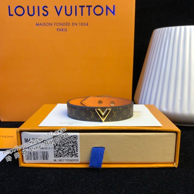 Louis Vuitton新款飾品 路易威登老花皮繩手鏈 LV字母鉚釘皮手環手鐲  zglv2027